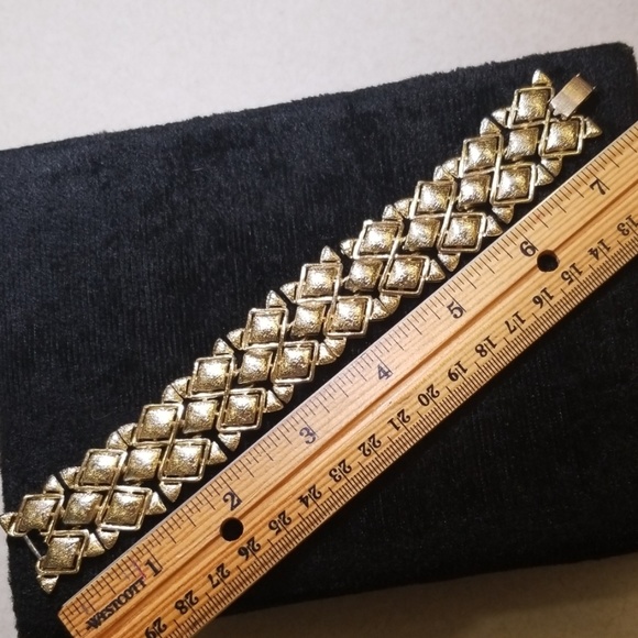 2 Vintage Bracelets - Picture 5 of 8